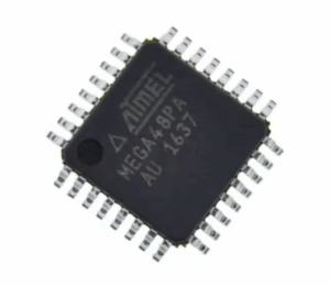 Por que alguém precisaria ler o binário do microcontrolador Microchip ATmega48PA? Razões legítimas incluem recuperar o código-fonte perdido quando backups de repositório estão ausentes, duplicar uma placa obsoleta para manutenção, auditar o firmware de um dispositivo para segurança ou conformidade ou restaurar um dispositivo após falha de componente. Em sistemas de longa duração e setores regulamentados, poder acessar o arquivo de dados de programa de um microcontrolador Microchip ATmega48PA bloqueado é essencial para preservar a funcionalidade e garantir a continuidade. Os fabricantes geralmente ativam medidas de segurança para impedir cópias ou adulterações não autorizadas. O microprocessador criptografado Microchip ATmega48PA suporta recursos de bloqueio e fusíveis de configuração que tornam a memória flash protegida, bloqueada ou inacessível por meio de interfaces de programação padrão. Como resultado, esforços para crackear, quebrar, atacar, hackear ou descriptografar o firmware protegido do microcontrolador Microchip ATmega48PA são técnica e legalmente sensíveis. A prática ética e legal exige que qualquer tentativa de recuperar, replicar, duplicar ou restaurar um arquivo protegido seja feita com autorização explícita do proprietário do dispositivo ou sob uma estrutura legal clara.