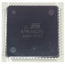 보안 기능이 적용된 마이크로컨트롤러(MCU)인 Microchip ATmega1281의 원본 소스 코드를 사용할 수 없거나, 관련 문서가 누락되었거나, 기존 제품을 유지보수해야 하는 경우, 기업은 잠금 상태인 Microchip ATmega1281 MCU에서 프로그램 이미지를 직접 추출하거나 복구해야 할 수 있습니다. 이러한 경우, 플래시 및 EEPROM 내용을 구조화된 덤프 또는 아카이브 파일로 복사하는 것이 기능을 복원하거나 시스템 업그레이드를 가능하게 하는 유일한 방법이 됩니다. 이 과정에서 가장 어려운 점은 암호화된 Microchip ATmega1281 마이크로컨트롤러에 손상을 주지 않고 보안 메커니즘을 우회하는 것입니다. 표준 읽기 인터페이스는 의도적으로 차단되어 있으며, 부적절한 접근 시도는 중요한 메모리 영역을 지울 수 있습니다. 무모한 해킹 시도는 귀중한 펌웨어와 운영 데이터를 영구적으로 손상시킬 수 있습니다. 따라서 전문적인 역설계는 속도보다는 안정성, 재현성 및 데이터 무결성에 중점을 둡니다. 목표는 보호된 Microchip ATmega1281 마이크로프로세서에서 실행 코드, 구성 메모리 및 지원 데이터를 포함하는 일관된 파일을 추출하여 검증하고 재사용할 수 있도록 하는 것입니다.