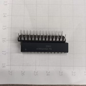 Read IC ATtiny48A Heximalは、デバイスのハッキングではなく、規律あるリバースエンジニアリングを重視しています。データの整合性を損なうことなく、フラッシュメモリとEEPROMの内部コンテンツを抽出、オープン、復元することを目標としています。エンジニアは検証済みのダンプファイルをアセンブルし、分析と再利用に適した一貫したアーカイブまたはファイル形式に整理します。セキュリティヒューズは偶発的なアクセスを防ぐように設計されているため、すべてのステップにおいて正確性と保存性を最優先し、マイクロプロセッサから動作情報を安全に復元しながら破壊的な結果を回避します。セキュリティ保護されたATtiny48Aの保護を解除することは、真の課題です。読み出しロックと内部セーフガードは、取り扱いを誤るとデータ損失のリスクを高めるため、詳細な手法は非公開です。しかし、目的は明確です。それは価値の保全です。クライアントにとってのメリットは、再開発コストの削減、トラブルシューティングの迅速化、バイナリおよびヘキサマルデータ資産の信頼性の高いバックアップ、そして合法的な設計の複製または移行などです。アクセスできないメモリを実用的な知識に変換することにより、Read IC ATtiny48A Heximal は製品のライフサイクルを延長し、ダウンタイムを最小限に抑え、組み込みシステムへの長期投資を保護します。