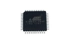 रीड माइक्रोकंट्रोलर ATmega1284P फ्लैश प्रोजेक्ट अक्सर तब आते हैं जब कंपनियों को ओरिजिनल सोर्स कोड या प्रोग्राम फ़ाइल खोने के बाद किसी सुरक्षित और एन्क्रिप्टेड चिप से फर्मवेयर को हैक करना, निकालना या रिकवर करना होता है। एक सुरक्षित या लॉक किया गया MCU बाहरी रीड कमांड को बंद कर सकता है, अंदरूनी मेमोरी सेगमेंट को एन्क्रिप्ट कर सकता है, या बिना इजाज़त एक्सेस का पता चलने पर ऑटोमैटिक इरेज़ मैकेनिज्म को चालू कर सकता है। ATmega1284P की रिवर्स इंजीनियरिंग के लिए खास जानकारी की ज़रूरत होती है ताकि रिस्ट्रिक्टेड फ्लैश मेमोरी रीजन को ध्यान से खोला जा सके और EEPROM डेटा को खराब किए बिना या माइक्रोकंट्रोलर को नुकसान पहुँचाए बिना एक पूरा बाइनरी या हेक्सिमल डंप निकाला जा सके। टेक्निकल चुनौतियों में रीड-प्रोटेक्शन फ्यूज कॉन्फ़िगरेशन को नेविगेट करना, क्लॉक और वोल्टेज पैरामीटर को स्थिर करना, एन्क्रिप्टेड फर्मवेयर ब्लॉक को बचाना और रॉ डेटा से एक सही मेमोरी फ़ाइल को फिर से बनाना शामिल है। इसका मकसद एक सटीक फर्मवेयर आर्काइव को रिस्टोर करना है जो चिप के अंदर स्टोर ओरिजिनल प्रोग्राम स्ट्रक्चर को दिखाता है। एक सुरक्षित ATmega1284P MCU से फर्मवेयर को रिकवर और रिस्टोर करने की क्षमता ऑपरेशनल और कमर्शियल दोनों तरह के बड़े फायदे देती है। वेरिफाइड बाइनरी फ़ाइल या फ्लैश मेमोरी डंप निकालकर, क्लाइंट रुकी हुई प्रोडक्शन लाइन फिर से शुरू कर सकते हैं, पुराने हार्डवेयर प्लेटफॉर्म बनाए रख सकते हैं, और मुश्किल सोर्स कोड को दोबारा लिखे बिना एम्बेडेड डिज़ाइन को अपडेटेड माइक्रोकंट्रोलर में माइग्रेट कर सकते हैं। रिकवर किए गए डेटा आर्काइव तक पहुंच डीबगिंग, कंप्लायंस वैलिडेशन, परफॉर्मेंस ऑप्टिमाइजेशन और लंबे समय तक चलने वाले प्रोडक्ट लाइफसाइकल मैनेजमेंट को सपोर्ट करती है। पूरे सिस्टम रीडेवलपमेंट में इन्वेस्ट करने के बजाय, बिज़नेस इंटेलेक्चुअल प्रॉपर्टी की सुरक्षा और कंटिन्यूटी सुनिश्चित करने के लिए रिस्टोर किए गए फर्मवेयर का इस्तेमाल कर सकते हैं। आखिर में, रीड माइक्रोकंट्रोलर ATmega1284P फ्लैश सर्विस एक लॉक और इनएक्सेसिबल चिप को रिकवर करने लायक डिजिटल एसेट में बदल देती है, जिससे टेक्निकल रेजिलिएंस मजबूत होता है और सुरक्षित फर्मवेयर सिस्टम में मौजूद एम्बेडेड वैल्यू बनी रहती है।