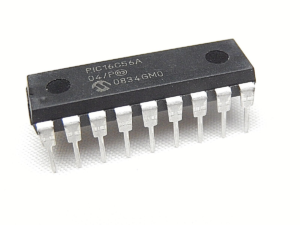 보호된 Microchip PIC16C56A MCU에서 데이터를 해킹, 추출, 복구 또는 복원하는 과정은 여러 겹의 내장 보안 계층을 극복해야 합니다. 이러한 Microchip PIC16C56A 보안 마이크로컨트롤러는 내부 메모리 접근을 잠그는 보호 비트로 설계되어 펌웨어, EEPROM 또는 프로그램 데이터의 간단한 덤프를 방지합니다. 이러한 보안 Microchip PIC16C56A MCU를 역설계하려면 실리콘 손상 없이 암호화되거나 잠긴 상태를 우회하는 특수한 접근 방식이 필요합니다. 바이너리 파일이나 아카이브를 추출하려는 엔지니어는 읽기 보호 퓨즈, 신호 난독화, 접근 시도 중 발생할 수 있는 데이터 손상과 같은 문제에 대처해야 합니다. 목표는 추가 분석이나 재현을 위해 무결성을 유지하면서 잠긴 Microchip PIC16C56A 마이크로프로세서에서 소스 코드, 프로그램 구조 및 내장 데이터를 포함한 메모리 내용을 안전하게 검색하는 것입니다.