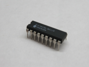 Khả năng khôi phục firmware từ vi điều khiển Microchip PIC16C56 mang lại lợi thế rõ ràng cho các công ty đang bảo trì các hệ thống nhúng cũ. Bằng cách khôi phục tệp nhị phân hoặc tệp chương trình hoạt động, khách hàng có thể sao chép cấu hình MCU Microchip PIC16C56 hiện có, kéo dài vòng đời sản phẩm và tiếp tục sản xuất mà không cần thiết kế lại phần cứng hoặc viết lại mã nguồn. Bài viết "Chương trình Microchip PIC16C56" tập trung vào việc thu thập firmware một cách có kiểm soát từ vi điều khiển được bảo mật, bảo vệ hoặc khóa khi kho lưu trữ phát triển gốc bị mất. Vi điều khiển Microchip PIC16C56 sử dụng bộ nhớ chương trình OTP, do đó firmware của nó trở thành một phần vĩnh viễn của chip sau khi lập trình. Trong các kịch bản bảo trì hoặc sao chép, các kỹ sư phải dựa vào kỹ thuật đảo ngược để mở quyền truy cập bị hạn chế, trích xuất bản sao bộ nhớ nhất quán và khôi phục chương trình nhúng thành tệp nhị phân hoặc thập lục phân có thể sử dụng được.