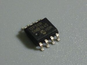 IC PIC12F509 Heximal'i flash ve eeprom içeren belleğinden çıkarın, MCU içeriğini bellekten kurtarın, mikrodenetleyicinin tam işlevlerini klonlamaya yardımcı olur;