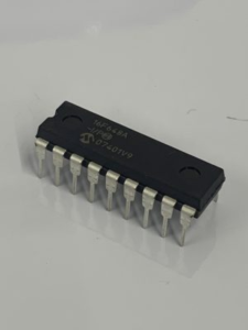 Việc mở một vi điều khiển Microchip PIC16F648A được bảo vệ và khôi phục nội dung của nó thường xuất phát từ nhu cầu duy trì hoạt động lâu dài trong công nghiệp và "Quyền sửa chữa". Trong nhiều lĩnh vực kỹ thuật, một vi điều khiển Microchip PIC16F648A cụ thể có thể là bản sao duy nhất còn sót lại của mạch logic máy móc, đặc biệt nếu mã nguồn gốc bị mất do thay đổi nhân sự hoặc sự cố di chuyển máy chủ nhiều năm trước. Nếu vi xử lý Microchip PIC16F648A trong một thiết bị quan trọng của nhà máy bị hỏng, khả năng trích xuất chương trình từ một vi điều khiển Microchip PIC16F648A đang hoạt động là cách duy nhất để khôi phục hệ thống. Bằng cách lựa chọn kỹ thuật đảo ngược (reverse engineering) vi điều khiển Microchip PIC16F648A được bảo vệ, các kỹ sư có thể khôi phục mã nhị phân cần thiết và sao chép nó vào một tập tin mới. Bước chủ động này ngăn ngừa việc mất hoàn toàn máy móc có giá trị vốn đầu tư cao, cho phép khôi phục hoạt động bằng cách sao chép phần mềm và các tham số EEPROM sang một vi xử lý Microchip PIC16F648A mới.
