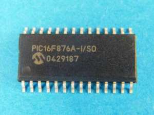 보안이 강화된 Microchip PIC16F876A 마이크로컨트롤러에서 보호된 소프트웨어를 읽는 것은 고도의 전문 기술과 고급 리버스 엔지니어링 및 펌웨어 복구 기법을 필요로 하는 작업입니다. 잠금 처리된 Microchip PIC16F876A MCU에는 암호화된 펌웨어 구조, 보호된 EEPROM 기록, 교정 테이블, 작동 알고리즘, 구성 데이터, 그리고 장비 기능에 필수적인 독점 플래시 메모리 루틴이 포함될 수 있습니다. 보안이 강화된 Microchip PIC16F876A 마이크로컨트롤러에서 바이너리 프로그램 파일을 해킹, 추출, 복구, 복원 또는 열려고 시도할 때, 엔지니어는 하드웨어 기반 보안 보호의 여러 계층을 극복하면서 메모리 동작을 면밀히 분석해야 합니다. 많은 Microchip PIC16F876A 마이크로프로세서는 일반적인 도구로는 바이너리 덤프, 소스 코드 아카이브 또는 플래시 메모리 내용을 검색할 수 없도록 직접 읽기 접근을 완전히 차단합니다. 더 어려운 경우에는, Microchip PIC16F876A 마이크로프로세서가 오랜 산업 현장 운영으로 인해 실리콘 구조 손상, EEPROM 섹터 손상, 불안정한 전압 상태 또는 부분적으로 지워진 펌웨어 영역 등의 문제를 겪고 있을 수 있습니다. 따라서 사용 가능한 16진수 아카이브를 복구하거나 보호된 Microchip PIC16F876A MCU 프로그램 데이터를 추출하려면 원본 장치의 무결성을 손상시키지 않고 칩 아키텍처, 메모리 구성 및 보안 퓨즈 동작에 대한 정확한 기술적 평가가 필요합니다.