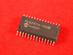 Microchip PIC16F873A 마이크로컨트롤러의 EEPROM 복구는 장기적인 제품 지속 가능성을 추구하는 기업에게 상당한 이점을 제공합니다. Microchip PIC16F873A 마이크로프로세서에서 손실된 펌웨어 아카이브를 복원하거나, 암호화된 플래시 프로그램 데이터를 복구하거나, 보호된 Microchip PIC16F873A MCU 장치에서 보안 바이너리 메모리 파일을 추출함으로써, 고객은 단종된 시스템을 복구하고, 생산을 지속하고, 교체 모듈을 복제하고, 중요 소프트웨어를 최신 하드웨어 플랫폼으로 마이그레이션할 수 있습니다. Microchip PIC16F873A MCU에 대한 리버스 엔지니어링 및 펌웨어 추출 서비스는 품질 분석, 포렌식 조사, 산업 유지 보수 및 기존 엔지니어링 리소스를 더 이상 사용할 수 없는 레거시 장비 보존에도 도움이 될 수 있습니다. 많은 기업에게 있어 잠긴 Microchip PIC16F873A 마이크로컨트롤러 프로그램 메모리를 복구하는 능력은 기술적 해결책일 뿐만 아니라 재개발 비용을 절감하고 수년간의 임베디드 엔지니어링 투자를 보호하는 전략적 이점이기도 합니다. 전 세계적으로 중요한 제품에 여전히 마이크로칩 PIC16F873A 마이크로컨트롤러가 사용되고 있는 만큼, 마이크로칩 PIC16F873A EEPROM 데이터 복사, 펌웨어 아카이브 복원, 보호된 마이크로칩 PIC16F873A MCU 메모리 복구에 특화된 전문 서비스는 다양한 산업 분야에서 더욱 중요한 가치를 지닐 것입니다.