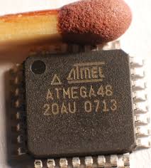 보안 Microchip ATmega48 마이크로컨트롤러는 하드웨어 대응책을 통해 파괴, 크래킹 또는 해킹을 매우 쉽게 방지하도록 설계되었습니다. 설령 접근 권한이 있더라도 펌웨어는 암호화되어 있어 사용 가능한 헥시멀 파일로 재구성하기 전에 추가적인 복호화가 필요할 수 있습니다. Microchip의 보호형 ATmega48 마이크로프로세서는 보안 시스템, 모터 컨트롤러, 센서 노드, 심지어 자동차 ECU에도 널리 사용됩니다. 보호된 환경에서 안정적인 성능을 발휘하여 미션 크리티컬 설계에 적합하지만, 내부 아카이브를 복구하는 데는 상당한 노력이 필요합니다. 제품 수명 주기를 관리하거나 레거시 시스템을 수리하는 기업에게는 암호화된 Microchip ATMEGA48 MCU의 헥시멀 파일을 추출하는 것이 생산 라인을 가동하거나 기존 하드웨어와의 호환성을 유지하는 유일한 방법이 될 수 있습니다.