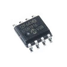 Đọc phần mềm vi điều khiển Microchip PIC12F683 để quản lý vòng đời sản phẩm cũ. Khi một doanh nghiệp hiện đại cần phân tích ngược một hệ thống cũ, họ thường gặp phải kiến ​​trúc bảo mật mạnh mẽ của dòng vi điều khiển 8-bit cổ điển của Microchip. Quá trình trích xuất, khôi phục hoặc mở phần mềm quan trọng từ MCU Microchip PIC12F683 được bảo mật, bảo vệ hoặc khóa là một lĩnh vực kỹ thuật cao. Các công ty kỹ thuật chuyên nghiệp sử dụng thao tác phần cứng tiên tiến để vượt qua các cầu chì bảo mật nội bộ một cách an toàn, cho phép họ trích xuất kho dữ liệu quan trọng. Thao tác này trích xuất an toàn mã máy đã biên dịch từ cả bộ nhớ chương trình flash nội bộ và EEPROM không khả biến của bộ vi xử lý Microchip PIC12F683, cung cấp một con đường để khôi phục các tài sản bị mất khi tài liệu phát triển gốc đã biến mất theo thời gian.