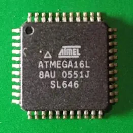 Güvenli Microchip MCU ATMEGA16L, uzun ömürlü endüstriyel ürünlerde sıklıkla kullanılır ve bir üretici desteğini sonlandırdığında veya bir cihaz eskidiğinde, orijinal ürün yazılımına, kaynak koduna veya program arşivine erişim kritik önem taşır. Koruyucu mikrodenetleyici Microchip ATMEGA16L içeriğini bir döküm işlemi aracılığıyla kurtarmak, çoğaltmak veya kopyalamak, bir cihazın kullanım ömrünü uzatabilir, uyumluluk testlerine yardımcı olabilir veya dijital adli tıp çalışmalarını destekleyebilir. Kilitli, şifreli veya korumalı bir çipten kilitli Microchip mikroişlemci ATMEGA16L altıgenini çıkarmak, mikroişlemci tasarımı, arıza analizi ve tersine mühendislik alanlarındaki uzmanlığı birleştiren gelişmiş bir girişimdir. Amaç, kayıp bir programı kurtarmak, güvenli bir gömülü sistemi hacklemek veya onarım için endüstriyel bir cihazı klonlamak olsun.