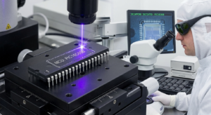 legacy fuses کی physical nature کی وجہ سے hardware-level barriers کو عبور کرکے read mcu pic16c65b eeprom اور program data تک رسائی حاصل کرنا انتہائی technical difficulties پیش کرتا ہے۔ جب engineers اس vintage کے کسی locked microprocessor کو hack یا open کرنے کی کوشش کرتے ہیں، تو security fuses internal read lines کو output buffer تک physically disable کر دیتے ہیں، جس کے نتیجے میں blank dump یا garbage code حاصل ہو سکتا ہے۔ modern flash components کے برعکس، pic16c65b کی OTP architecture میں electrical erase cycles موجود نہیں ہیں، یعنی کوئی بھی aggressive intervention internal registers کو مستقل طور پر scramble کرنے یا floating-gate storage nodes کو damage کرنے کا خطرہ پیدا کرتا ہے۔ binary file کو extract اور heximal data کو recover کرنے کے لیے specialists کو underlying memory کو تباہ کیے بغیر protected fuse state کو bypass کرنے کے لیے chip کو احتیاط سے stabilize کرنا ہوتا ہے۔ اس reverse engineering workflow کو کامیابی سے execute کرنے سے technicians source code logic کو extract کر سکتے ہیں اور primary silicon کو alter کیے بغیر original firmware کو external archive file میں dump کر سکتے ہیں۔