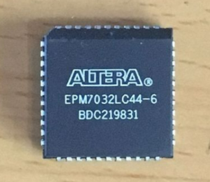 Chip CPLD EPM7032VTC44 A extração de dados eeprom ajudará o engenheiro a recuperar o firmware jed bloqueado incorporado do EPM7032VTC44 Eeprom do CPLD IC, normalmente o sistema de proteção do EPM7032VTC44 CPLD será rachado por corte a laser;